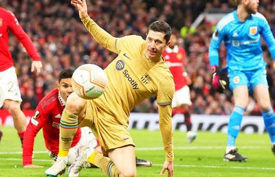Robert Lewandowski în degringoladă » AS anunță o veste proastă fix înainte de El Clasico, dar Barcelona are și mai multe griji în privința atacantului