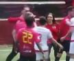 Imagini reprobabile la un meci de tineret! Un minor a intervenit pentru a-și opri tatăl care a lovit un jucător