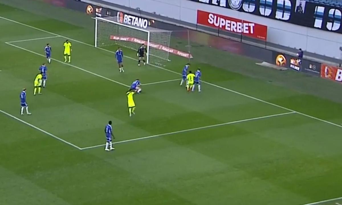 VAR pe genunchi! O nouă eroare monumentală în Superligă: gol valabil anulat după ce au tras liniile în bătaie de joc