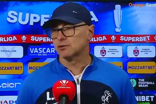 Leo Grozavu (56 de ani) a spus ce s-a întâmplat la pauza meciului FCU Craiova - Poli Iași, scor 1-1, când antrenorul moldovenilor a văzut cartonașul roșu.
