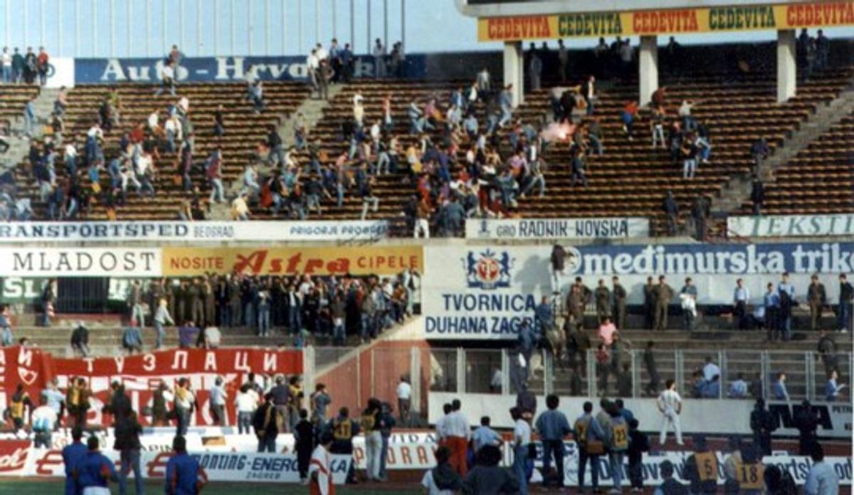 Partida dintre Dinamo și Steaua care a stat la baza unui război în toată regula » Căpitanul a atacat polițiștii, ultrașii au mers pe front, iar Miodrag Belodedici relatează: „Ne-au luat niște blindate”