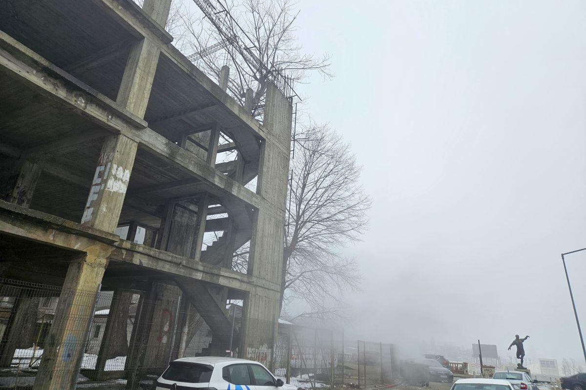 Clădirea-fantomă de lângă stadionul „Dinamo” » Aici ar fi trebuit să fie sediul clubului: paragină în loc de lux, 30 de ani mai târziu