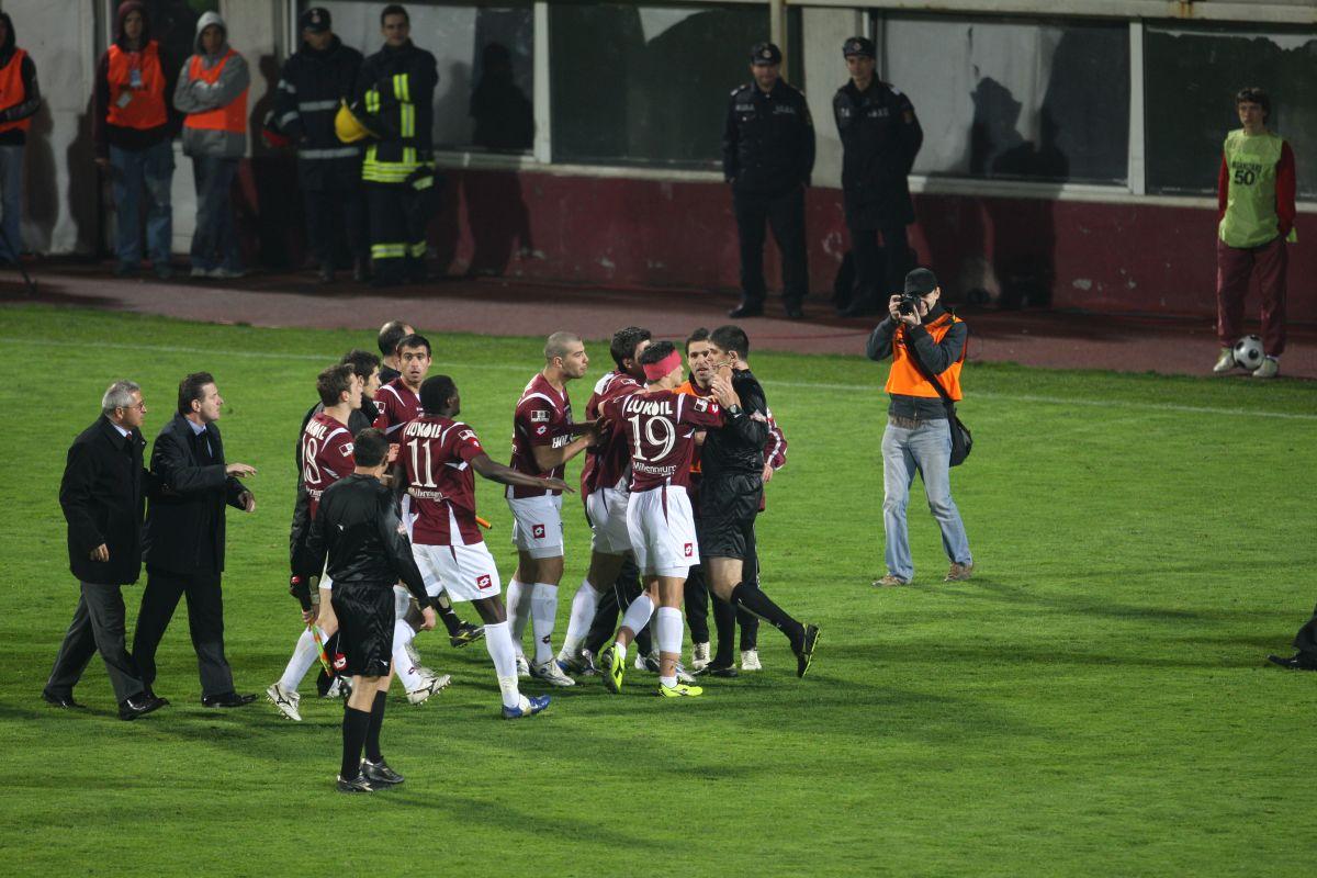 Imagini de la cazul „Bricheta”, cel mai încins derby dintre Rapid și FCSB