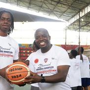 Thomas Bropleh organizează tabere de baschet pentru copii în Liberia/Foto: Instagram (Thomas Bropleh)