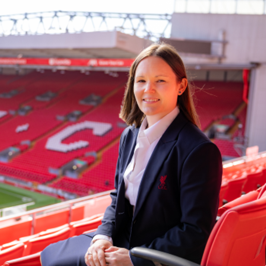 Jenny Beacham, directorul financiar al lui Liverpool Liverpool a înregistrat venituri record în 2025 » Suma impresionantă cu care se laudă „cormoranii”