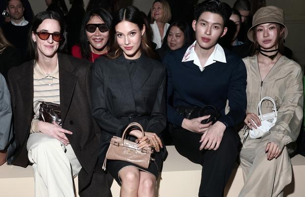 Eileen Gu, de pe pârtia de la Jocurile Olimpice direct la Săptămâna Modei de la Milano