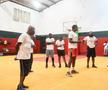 Thomas Bropleh organizează tabere de baschet pentru copii în Liberia/Foto: Instagram (Thomas Bropleh)