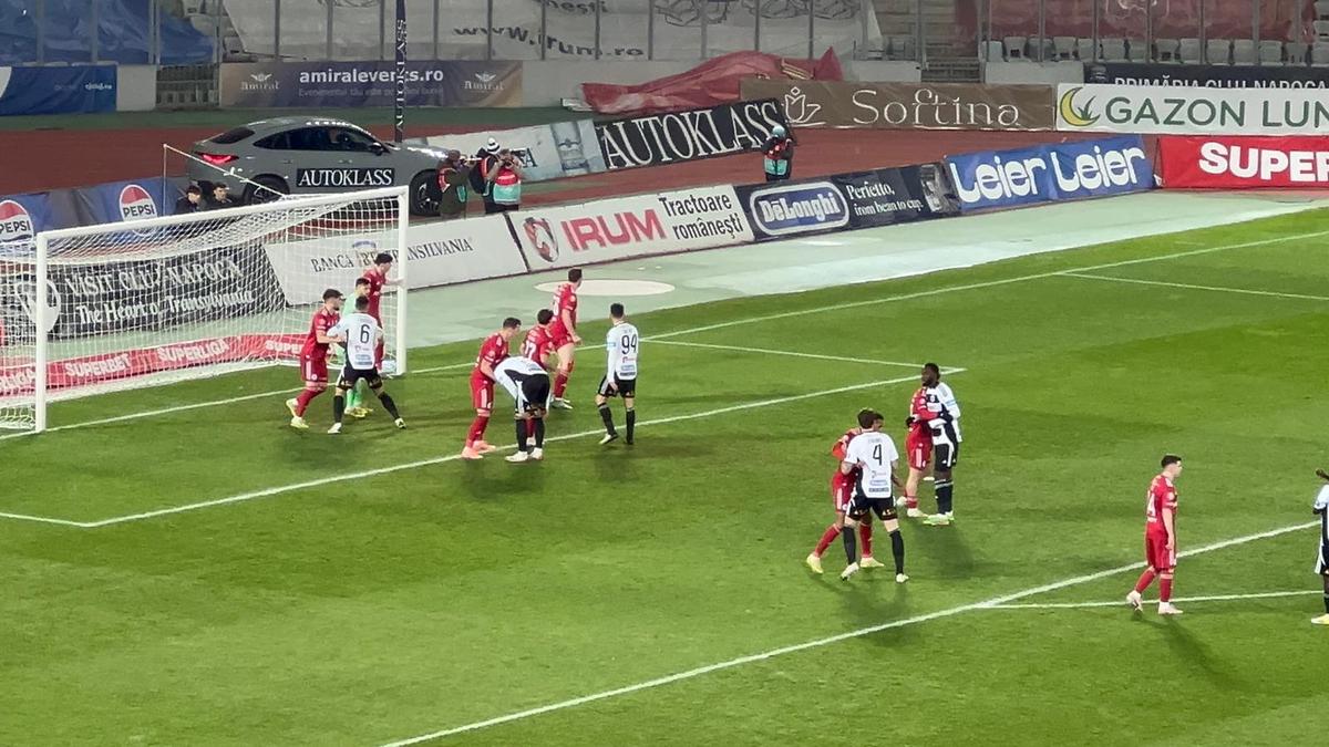 Drammeh la Cluj, DRAME la FCSB » Universitatea o învinge pe Oțelul și mai închide o „ușă” pentru campioană