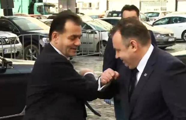 CORONAVIRUS / Ludovic Orban și Nelu Tătaru, ședință la Ministerul Sănătății: „Închiderea școlilor a dat rezultate”