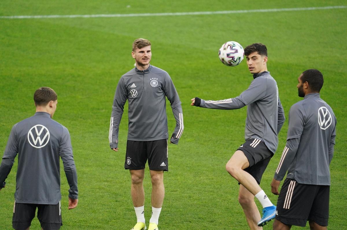 Atenție la tăvălugul nemțesc! Un fost „tricolor” cu 26 de selecții în națională ne avertizează: „Avem probleme în aceste zone!”