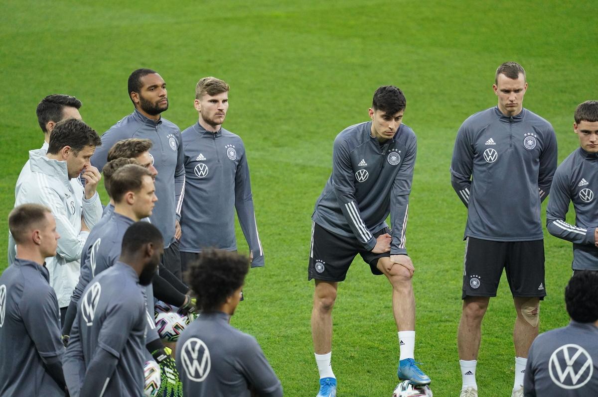 Atenție la tăvălugul nemțesc! Un fost „tricolor” cu 26 de selecții în națională ne avertizează: „Avem probleme în aceste zone!”