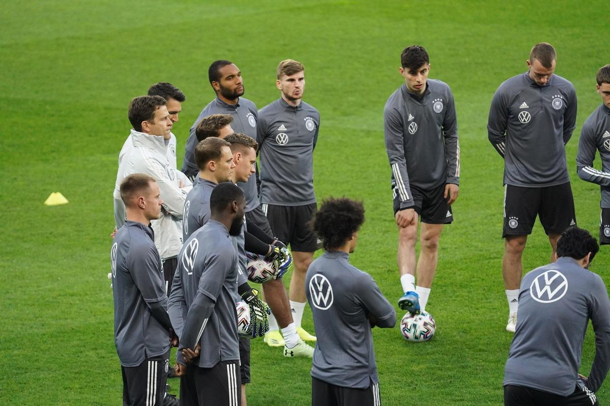 Atenție la tăvălugul nemțesc! Un fost „tricolor” cu 26 de selecții în națională ne avertizează: „Avem probleme în aceste zone!”