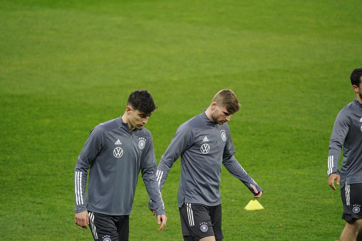Atenție la tăvălugul nemțesc! Un fost „tricolor” cu 26 de selecții în națională ne avertizează: „Avem probleme în aceste zone!”