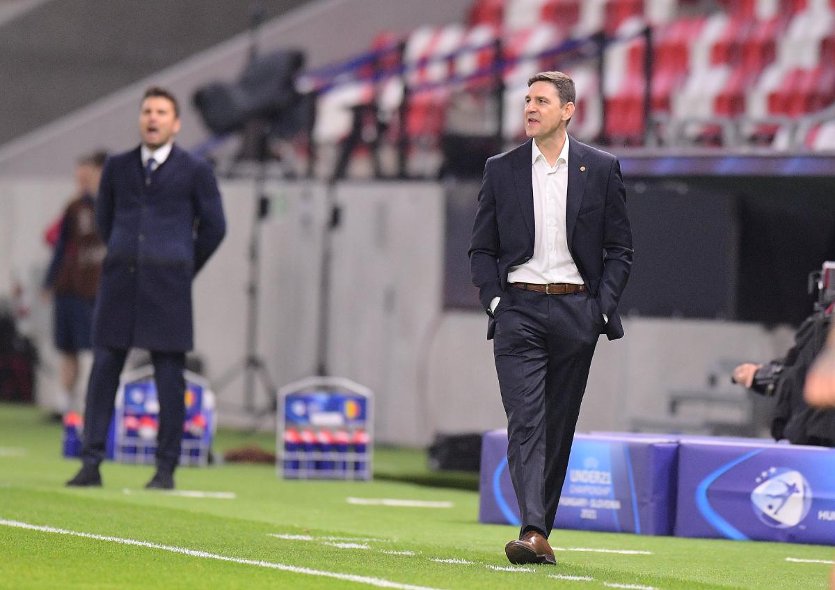Ce nu s-a văzut la TV în Ungaria U21 - România U21: ce a spus Mutu după golul maghiarilor și cine a intrat în rol de secund