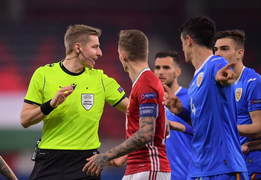 În repriza a doua a meciului Ungaria U21 - România U21 (grupele Campionatului European de tineret), elevii lui Adrian Mutu au fost dezavantajați în două momente cruciale.