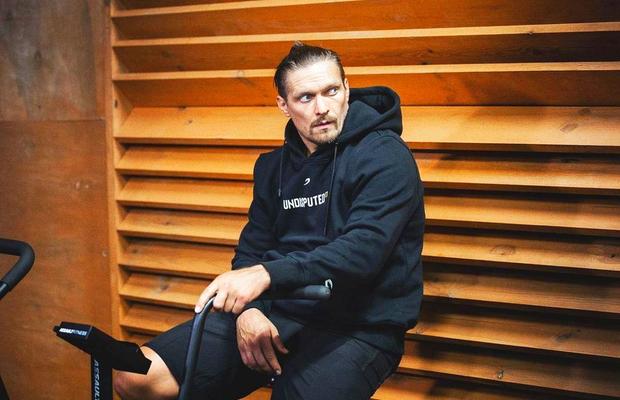 Rușii au cucerit satul și s-au instalat în casa „greului” Usyk: „Salvați-i urgent! Doar asta contează acum”
