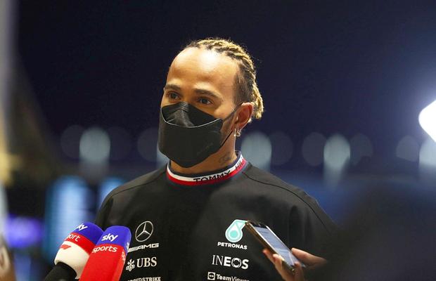 „Abia aștept să merg acasă” » Lewis Hamilton nu s-a ferit de cuvinte după calificările din Arabia Saudită, unde a obținut un șocant loc 16