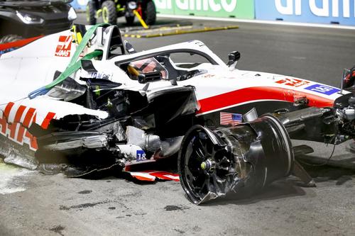 Așa arăta monopostul lui Mick Schumacher după accidentul din calificări // foto: Imago Images