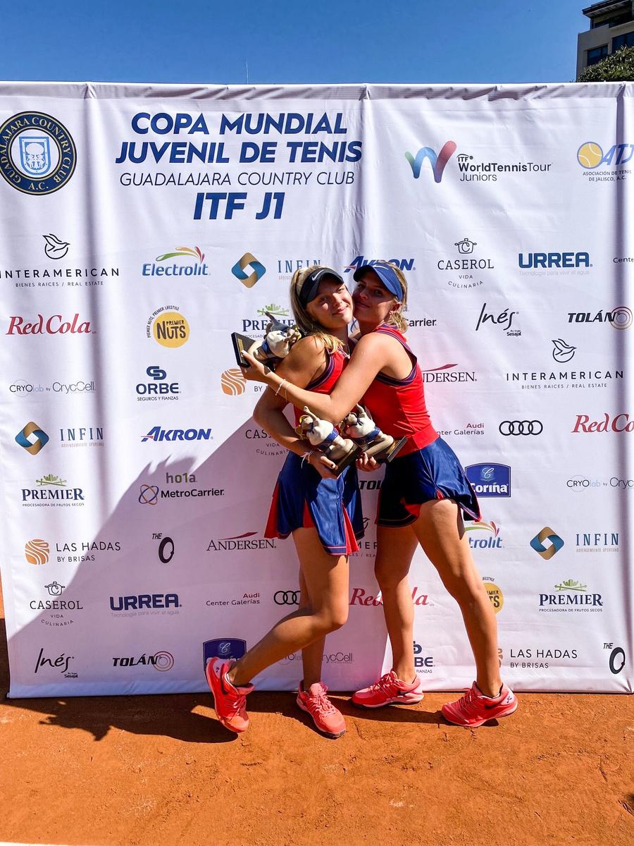FOTO: Twitter @MouratoglouAcad „Cel mai ciudat abandon din istorie” » Azarenka a părăsit terenul din senin, în fața adversarei de 16 ani! Cine e Linda Fruhvirtova, senzația de la Miami