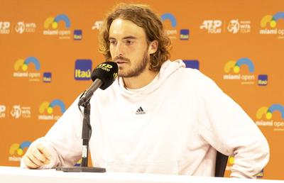 Tsitsipas a lansat o propunere controversată: „Să joace și femeile în sistemul «cel mai bun din 5 seturi» în turneele de Grand Slam” » O jucătoare din TOP 10 i-a răspuns ironic