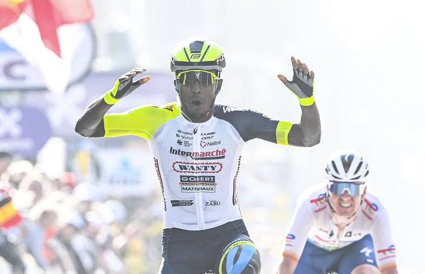 Cine este Biniam Girmay, eritreeanul care a făcut istorie în Gent-Wevelgem: „Nu-mi place să mă laud, nu uit de unde am plecat. Dar în curse sunt total nebun!”