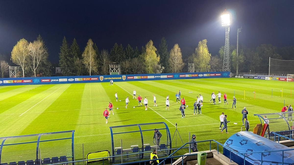 Selecționerul Belarusului are un fotbalist favorit din tabăra României: „Îmi place!”