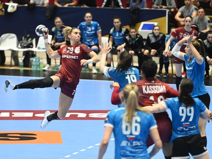 Estavana Polman a fost principala marcatoare a Rapidului FOTO sportpictures Președintele Bogdan Vasiliu vede echipa cucerind Liga Campionilor: „În 3-4 ani, Rapid va câștiga trofeul!”