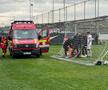 Sperietură în amicalul CFR Cluj - Hermannstadt » S-a lovit de o bară de susținere și a fost nevoie de intervenția ambulanței