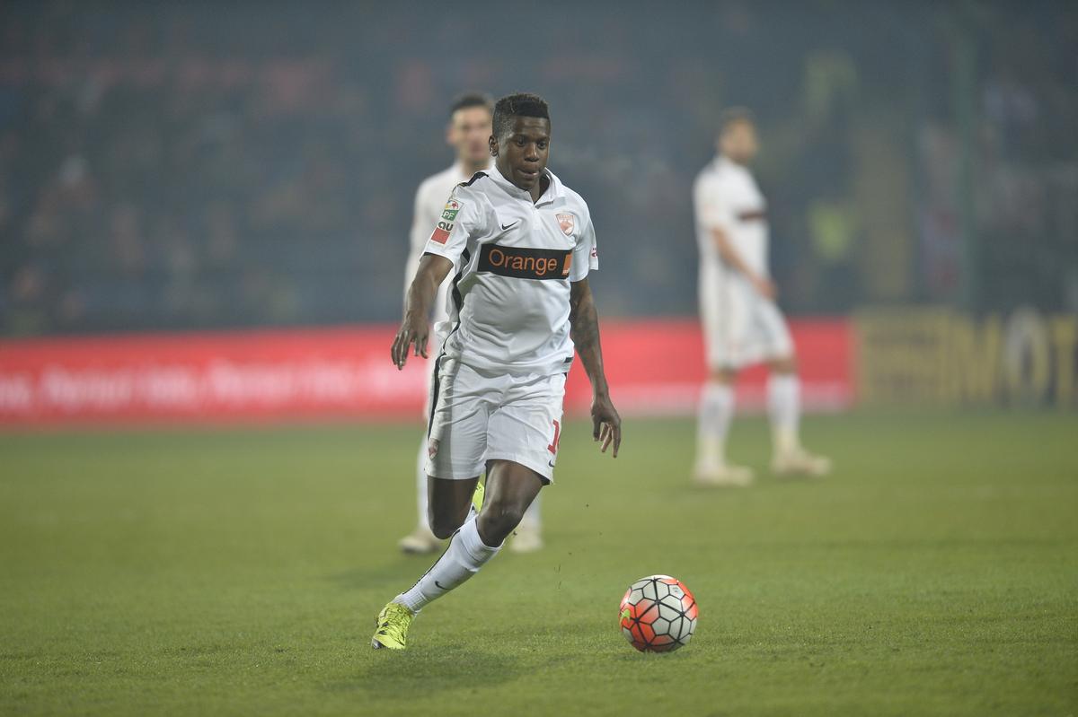 DINAMO // Patrick Ekeng