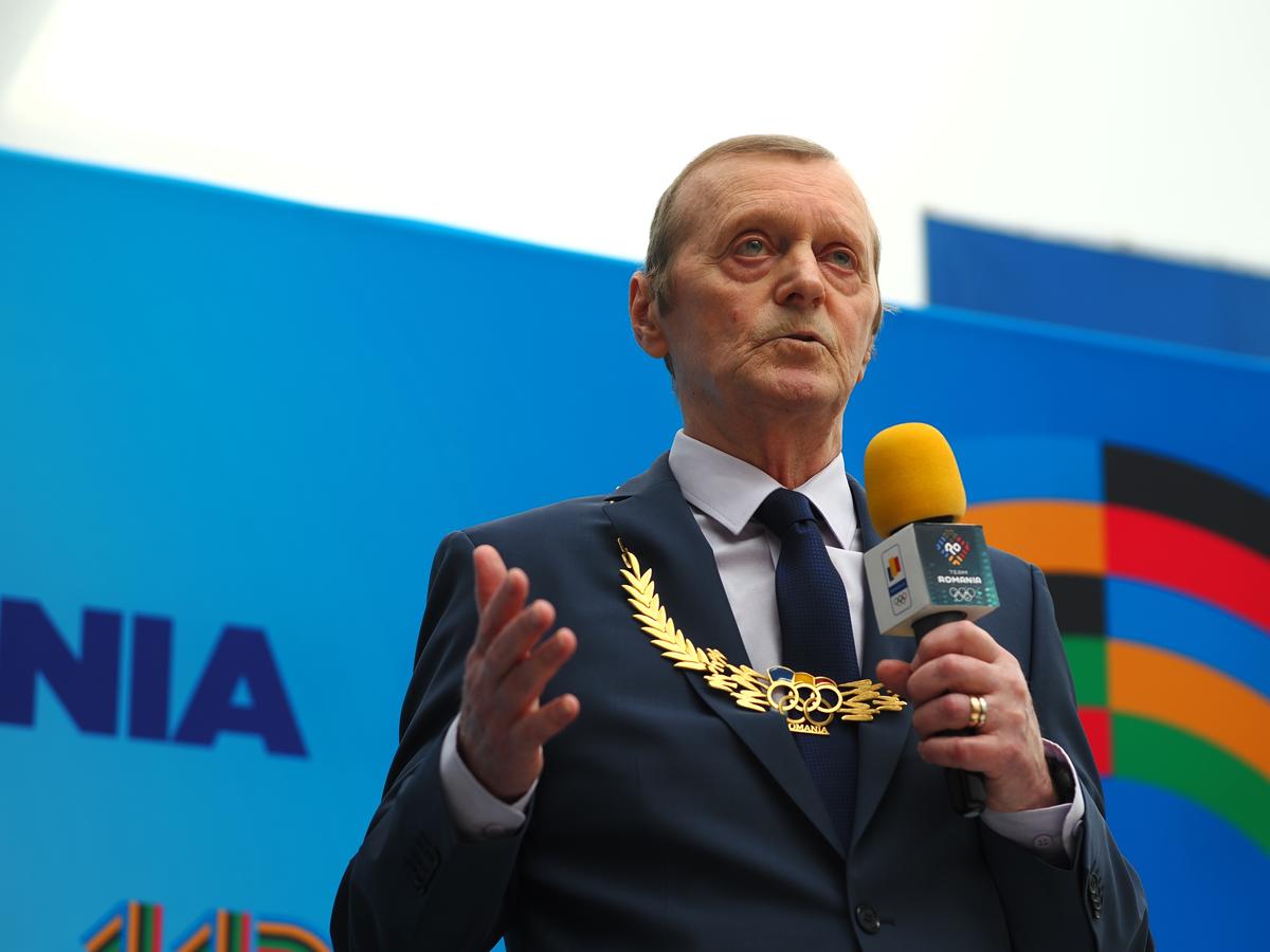 COSR aniversează astăzi 110 ani de la înființare! » Dan Grecu şi Viorica Viscopoleanu au primit Colanul de Aur