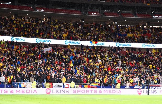 „Războiul” FCSB vs CSA Steaua a ajuns și pe Metropolitano. Banner în limba engleză!