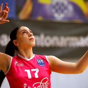 Bianca Cucu are doar 15 ani / Sursă foto: Facebook