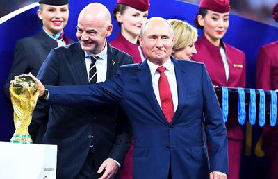 Alt potențial scandal: FIFA lui Infantino vrea ridicarea interdicției impuse echipelor din Rusia