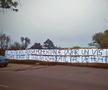 Banner-ul afișat de fanii celor de la Farul // foto: facebook