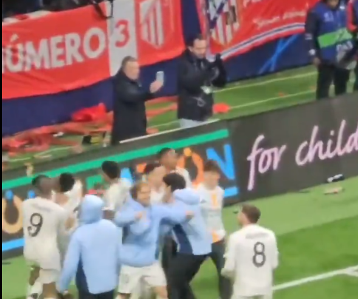 4 fotbaliști de la Real Madrid vor fi anchetați de UEFA, în urma gesturilor scandaloase de la finalul meciului!