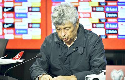 Celălalt eșec al lui Mircea Lucescu » A abdicat de la principiile trâmbițate doi ani: „Ca în '70 și '84”