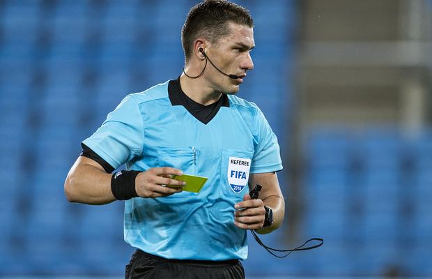 Reacție deplasată după delegarea lui Kovacs la Craiova - FCSB: „Sunt nebuni! Ori îi ajută, ori îi f**e!”