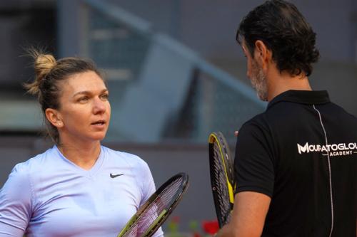 Simona Halep, alături de Patrick Mouratoglou / Sursă foto: Twitter @MutuaMadridOpen