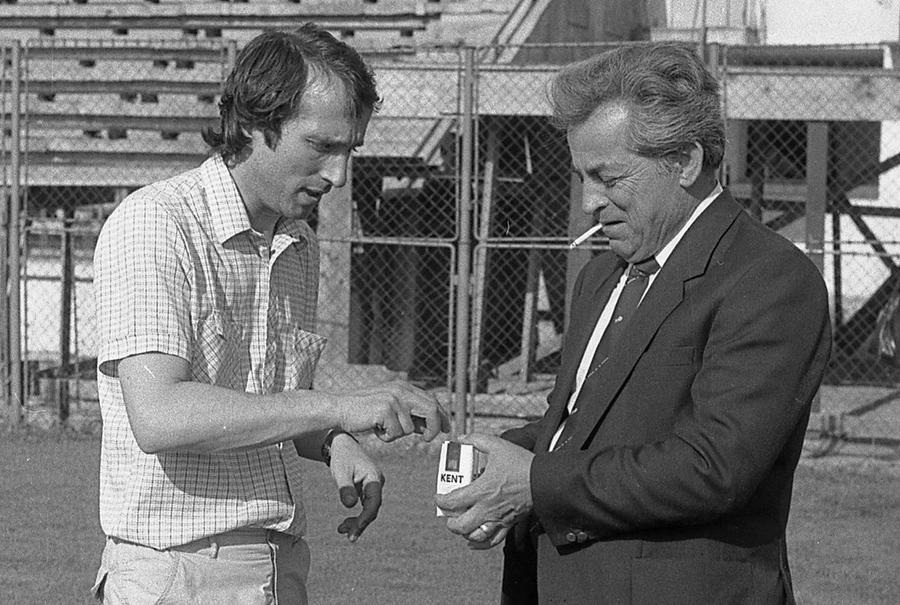 Numărul 1 și numărul 2 la Steaua ’86: Valentin și Alecsandrescu „Ce bucurie era în Ghencea după Cupa Campionilor, ce tristețe e acum!” » Ștefan Iovan, căpitanul de la Sevilla: „Unii mai încearcă și azi să ne ciuntească istoria”
