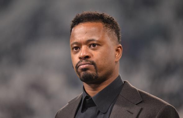 Evra îl atacă pe Scholes: „Cel mai mut coleg din cariera mea lansează numai «bombe»! Sper să-l fi atacat hackerii”