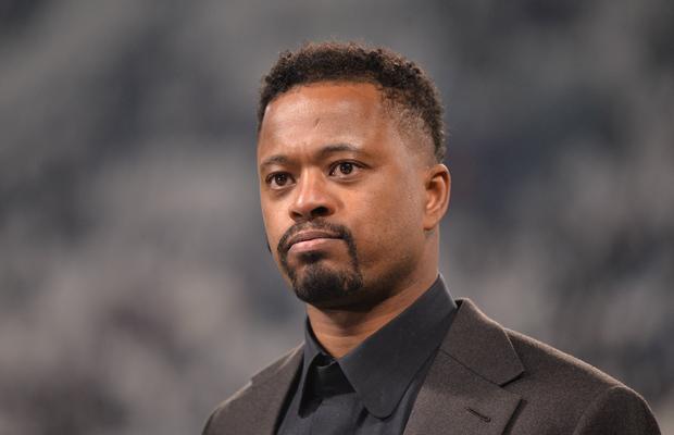Evra îl atacă pe Scholes: „Cel mai mut coleg din cariera mea lansează numai «bombe»! Sper să-l fi atacat hackerii”