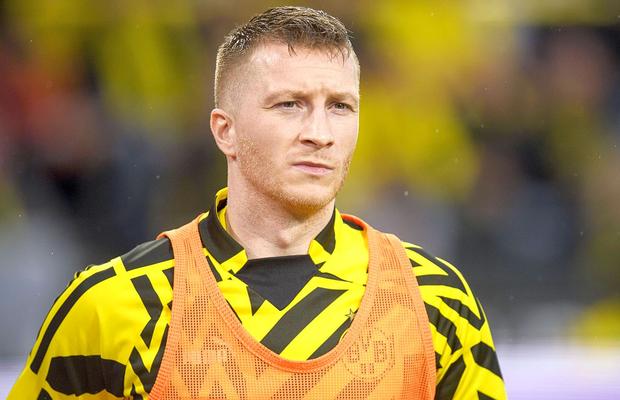 I-au tăiat jumătate din bani! » Fotbalistul legendar din Bundesliga, trecut în rezervă la clubul pentru care a scris istorie