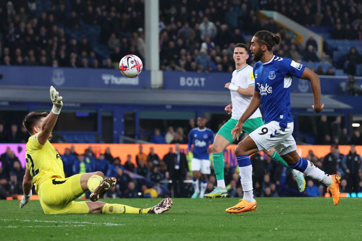 Newcastle a zdrobit-o pe Everton, iar Isak a reușit faza sezonului în Premier League + Tottenham, revenire spectaculoasă cu Manchester United