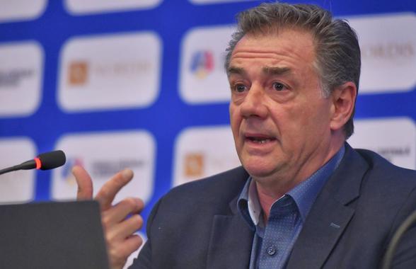 Cea mai dură reacție, după explicațiile lui Kyros Vassaras: „Ne ia la bășcălie, râd și curcile. Îl detest!”