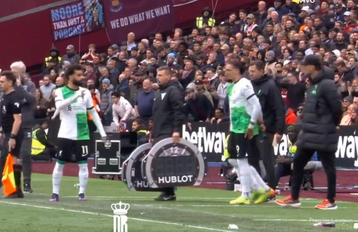 „O să iasă foc!” » Ce a putut să spună Salah, în drumul spre întâlnirea cu Klopp, de la vestiare