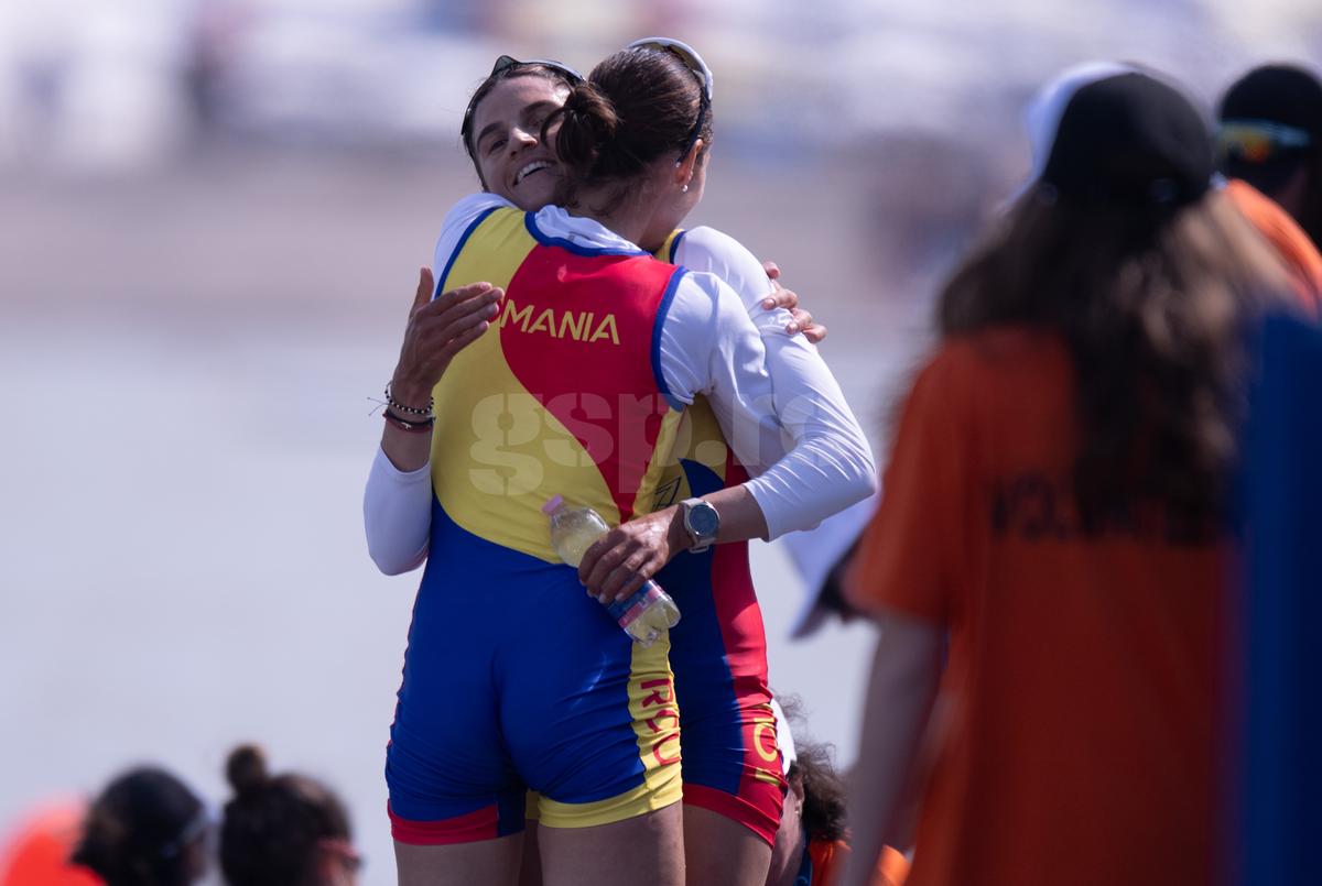 Barca de două vâsle, categorie ușoară-aur