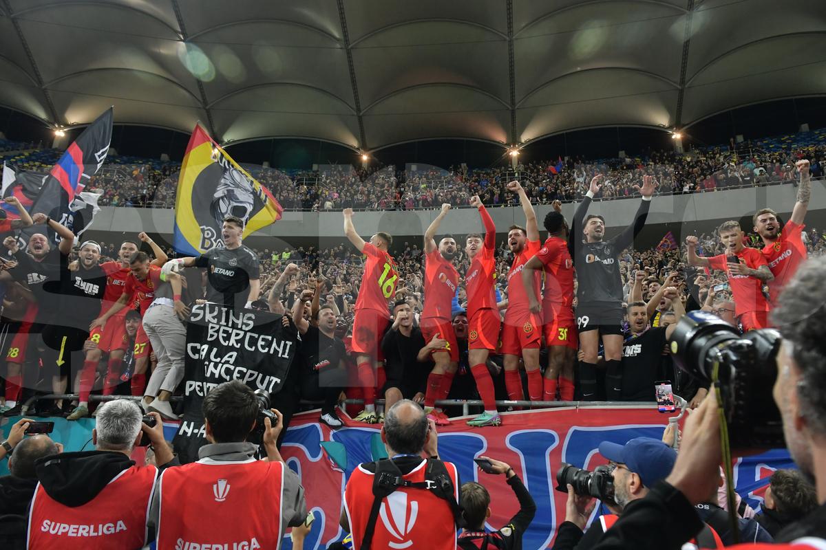 FCSB, campioana României. Imaginile bucuriei