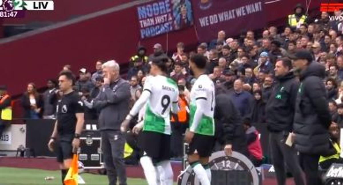 „O să iasă foc!” » Ce a putut să spună Salah, în drumul spre întâlnirea cu Klopp, de la vestiare