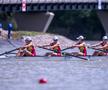 Barca feminină de patru rame-argint