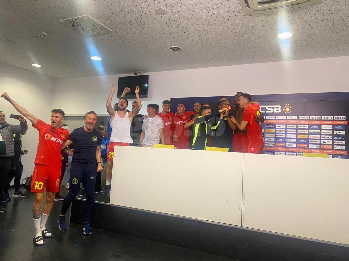 FCSB, campioana României. Imaginile bucuriei